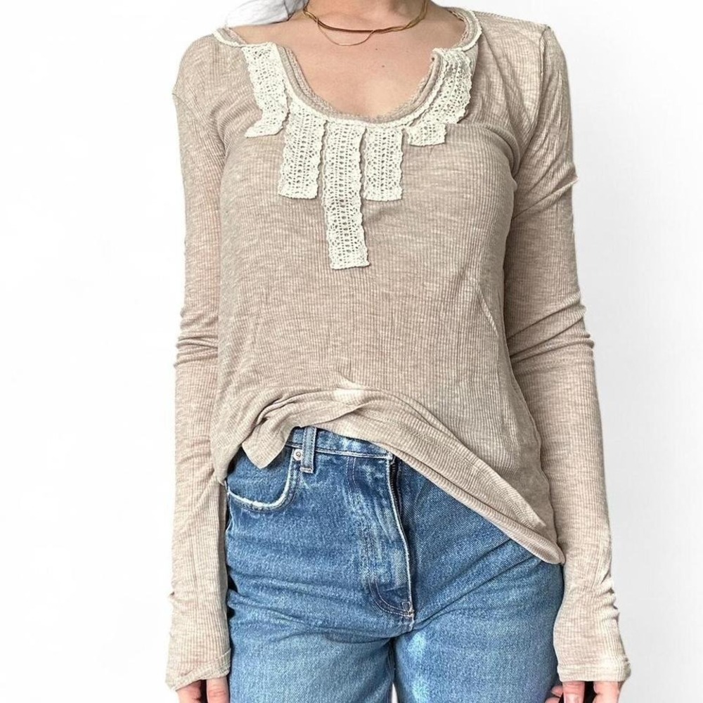 Banana Republic ribbed long sleeve shirt circa 2010